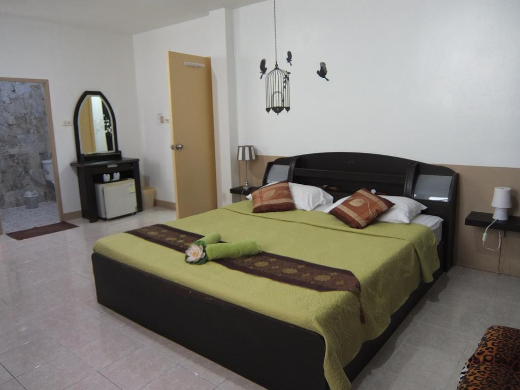 Similan Hotel Bang Tao Beach  Exterior foto